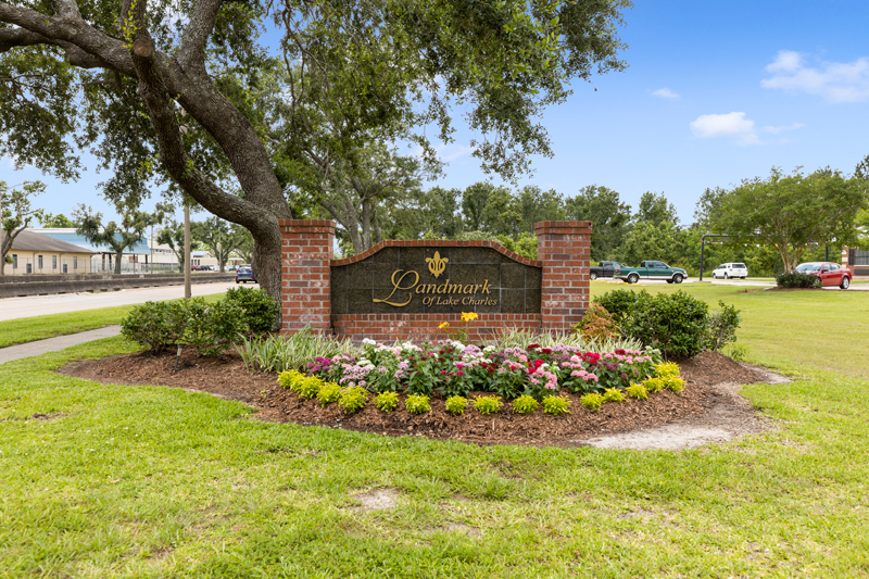 Exterior building sign